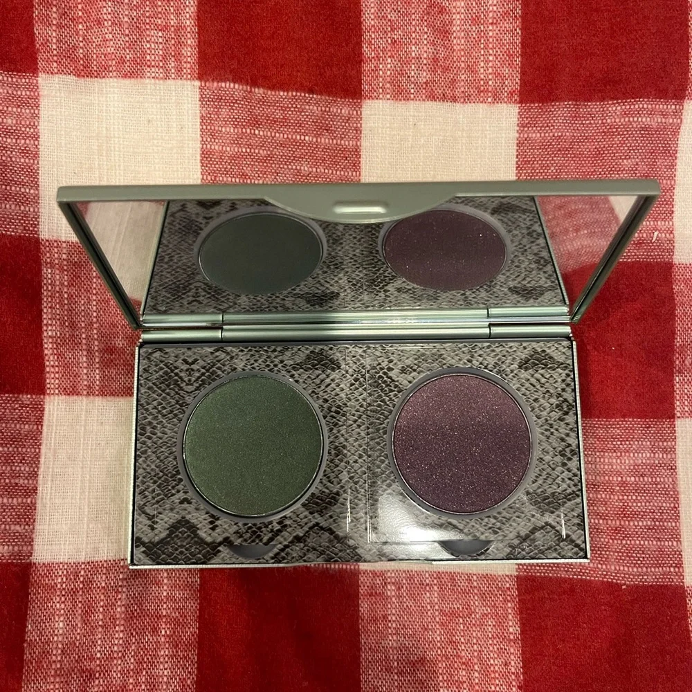 Mally Beauty Fashion Eyeshadow Duo in Green & Purple NEW